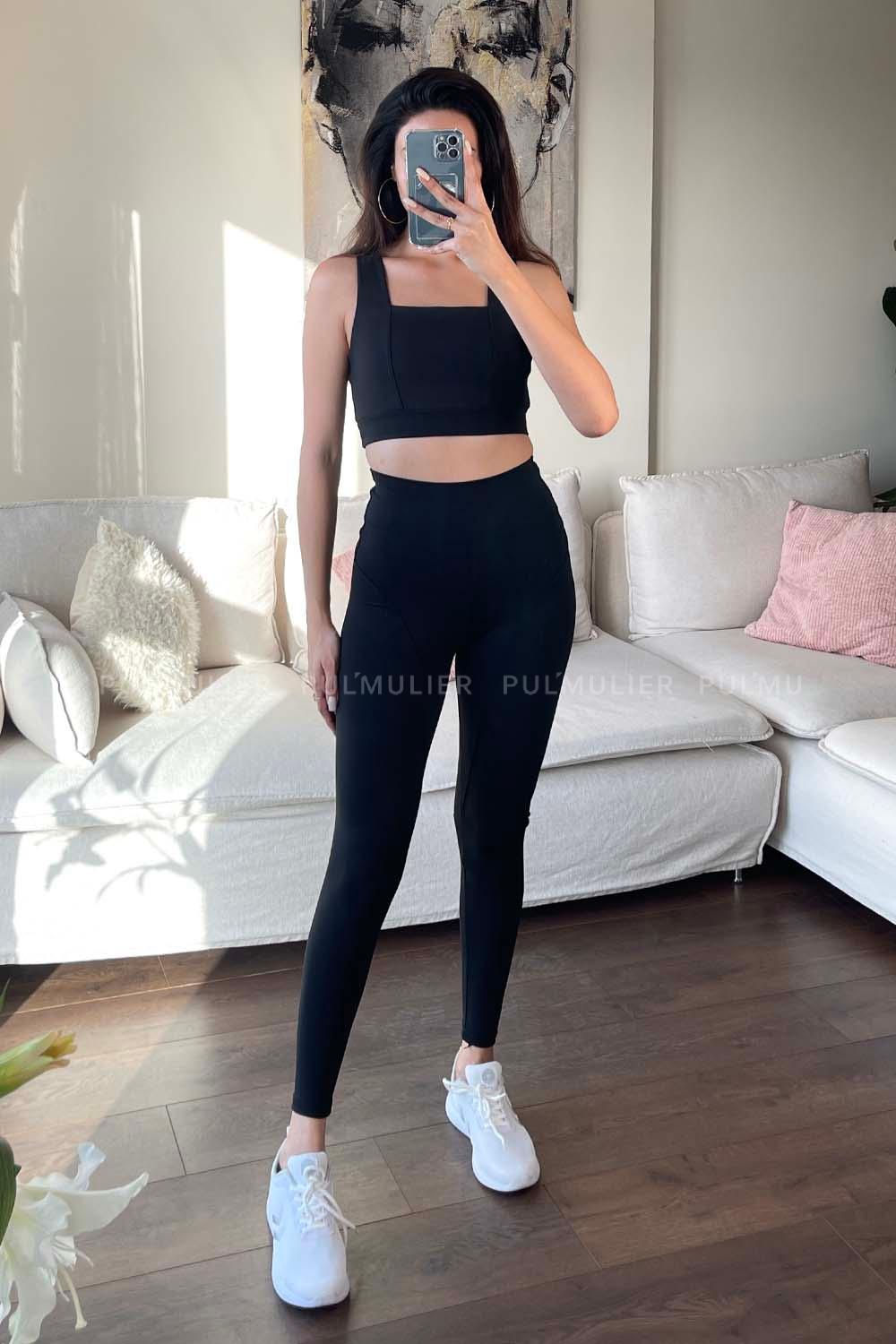 Black Normal Neck Short Arm Cotton Fabric Crop
