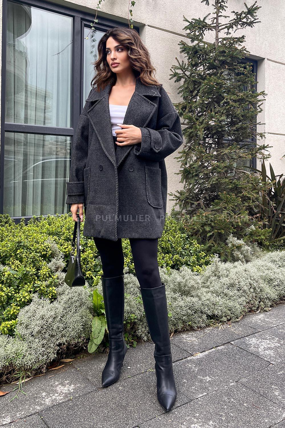 Black Shirt Collar Long Arm Coat