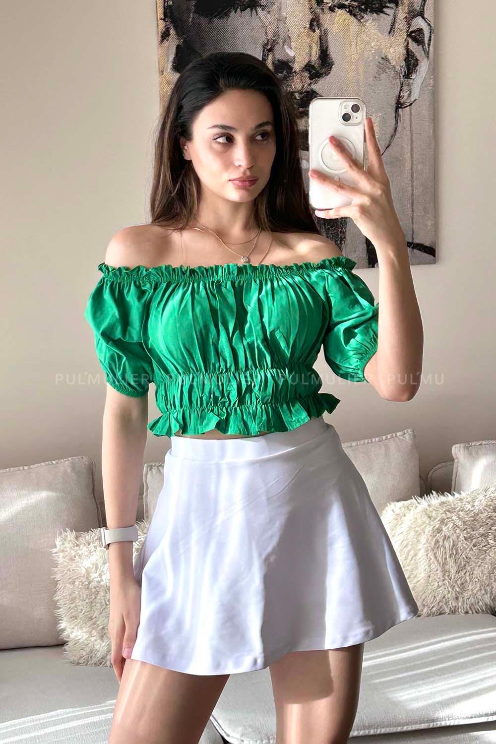 Green Scoop Neck Short Arm Without Accessories Cotton Fabric Unprinted Blouse