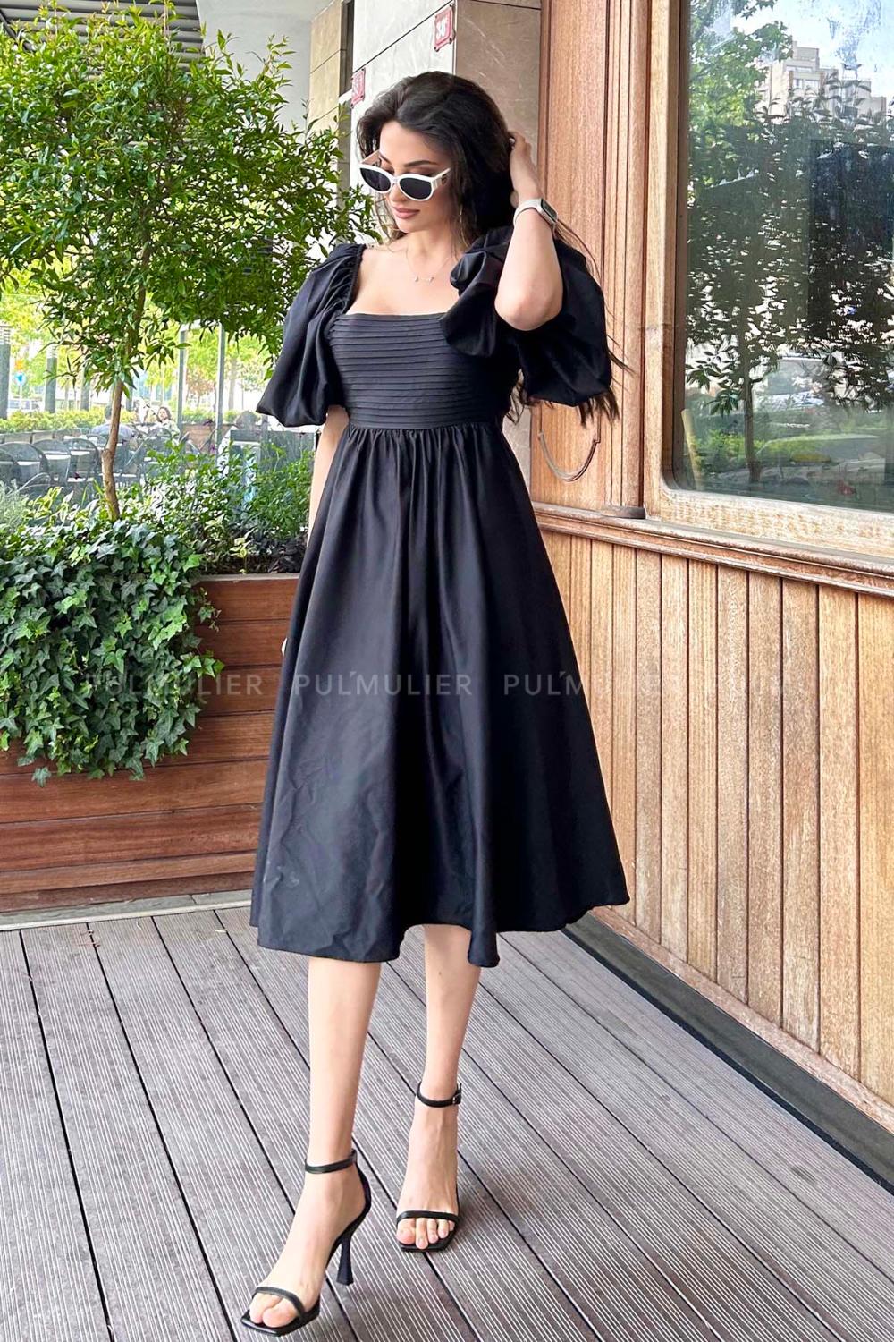 Black Scope Neck Knitwear Unprinted Dresess
