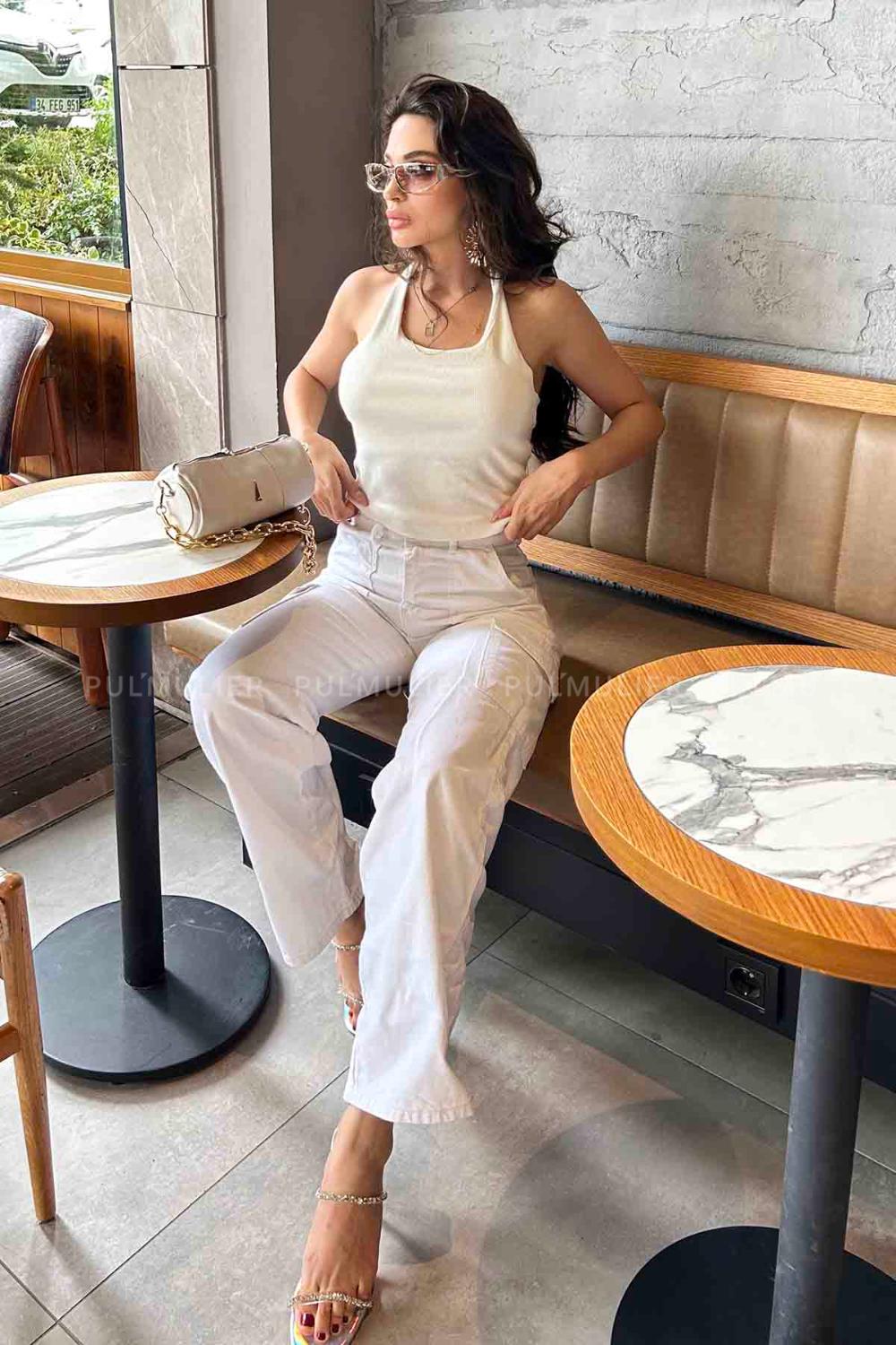 White Crew Neck Zero Arm Knitwear Crop