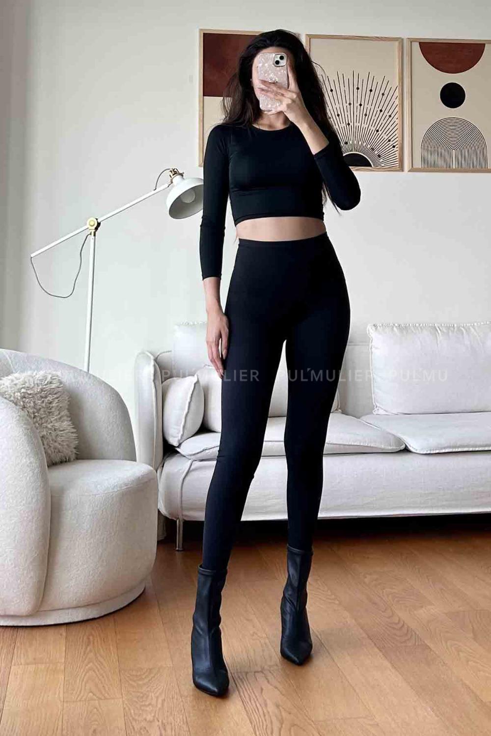 Black Normal Neck Short Arm Cotton Fabric Crop