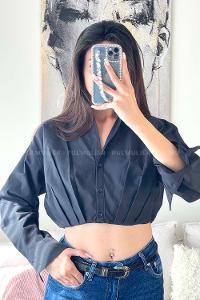 Black Lower V Neck Long Arm Poplin Fabric Unprinted Shirt
