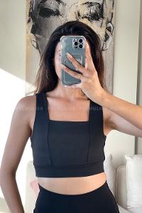 Black Normal Neck Short Arm Cotton Fabric Crop