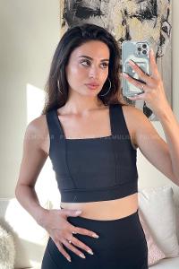 Black Normal Neck Short Arm Cotton Fabric Crop