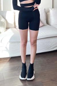 Black Medium Crew Neck Long Arm Without Accessories Cotton Fabric Unprinted Leggings