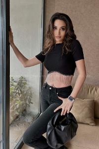 Black Crew Neck Zero Arm Knitwear Crop