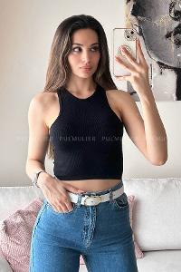 Black Normal Neck Short Arm Cotton Fabric Crop