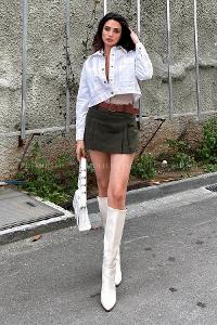 White Scoop Neck Long Arm Stamp Fabric Jacket
