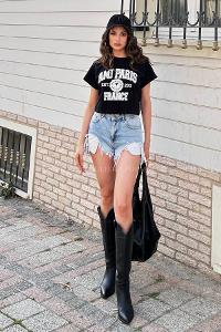 Black Medium Crew Neck Short Arm Cotton Fabric Printed T-shirt