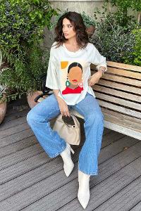 White Medium Crew Neck Short Arm Cotton Fabric Printed T-shirt