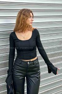 Black Normal Neck Short Arm Cotton Fabric Crop