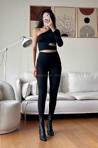 Black Normal Neck Short Arm Cotton Fabric Crop