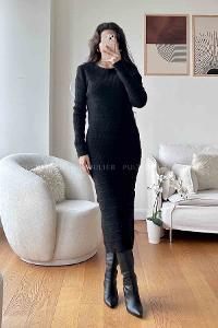 Black Scoop Neck Knitwear Unprinted Dresess