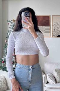 White Normal Neck Short Arm Cotton Fabric Crop