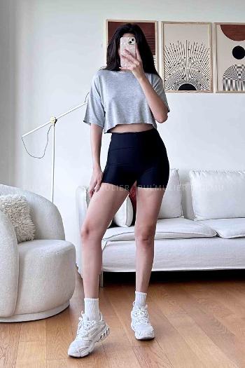 Gray Normal Neck Short Arm Cotton Fabric Crop