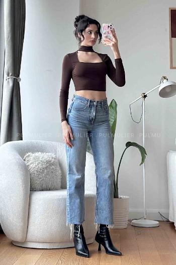 Bitter Brown Normal Neck Short Arm Cotton Fabric Crop