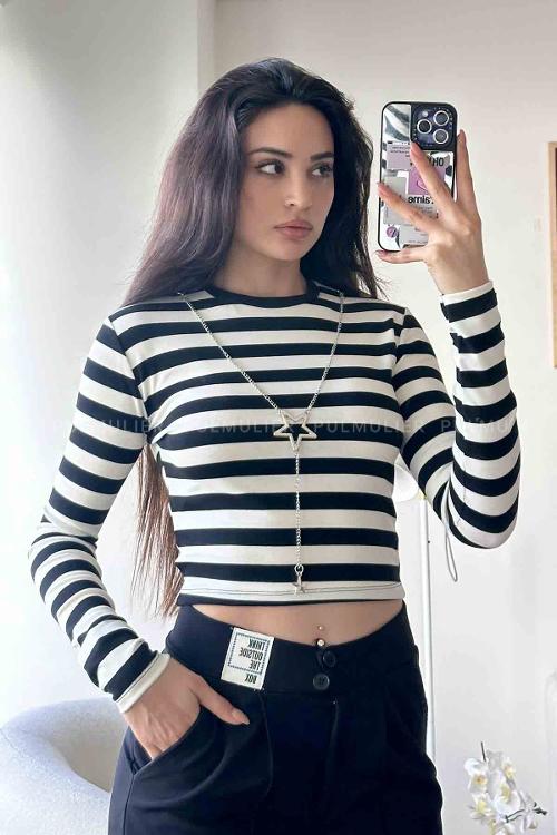 Black White Normal Neck Short Arm Cotton Fabric Crop
